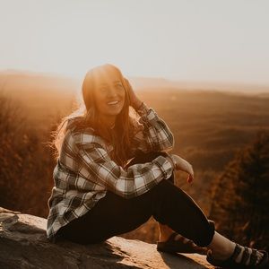 Meet your Posher, Alyssa